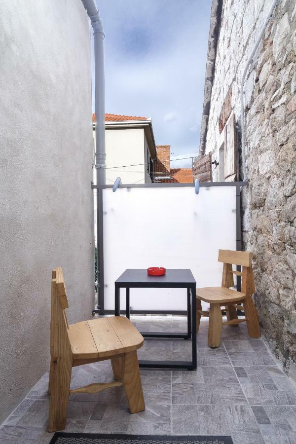 Stone Apartman Varos สปลิท ภายนอก รูปภาพ